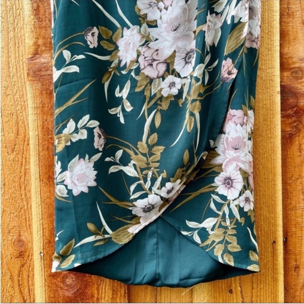πΏ Green and Blush Floral Strapless Sweetheart Tulip Midi Dress πΏ - Picture 4 of 10